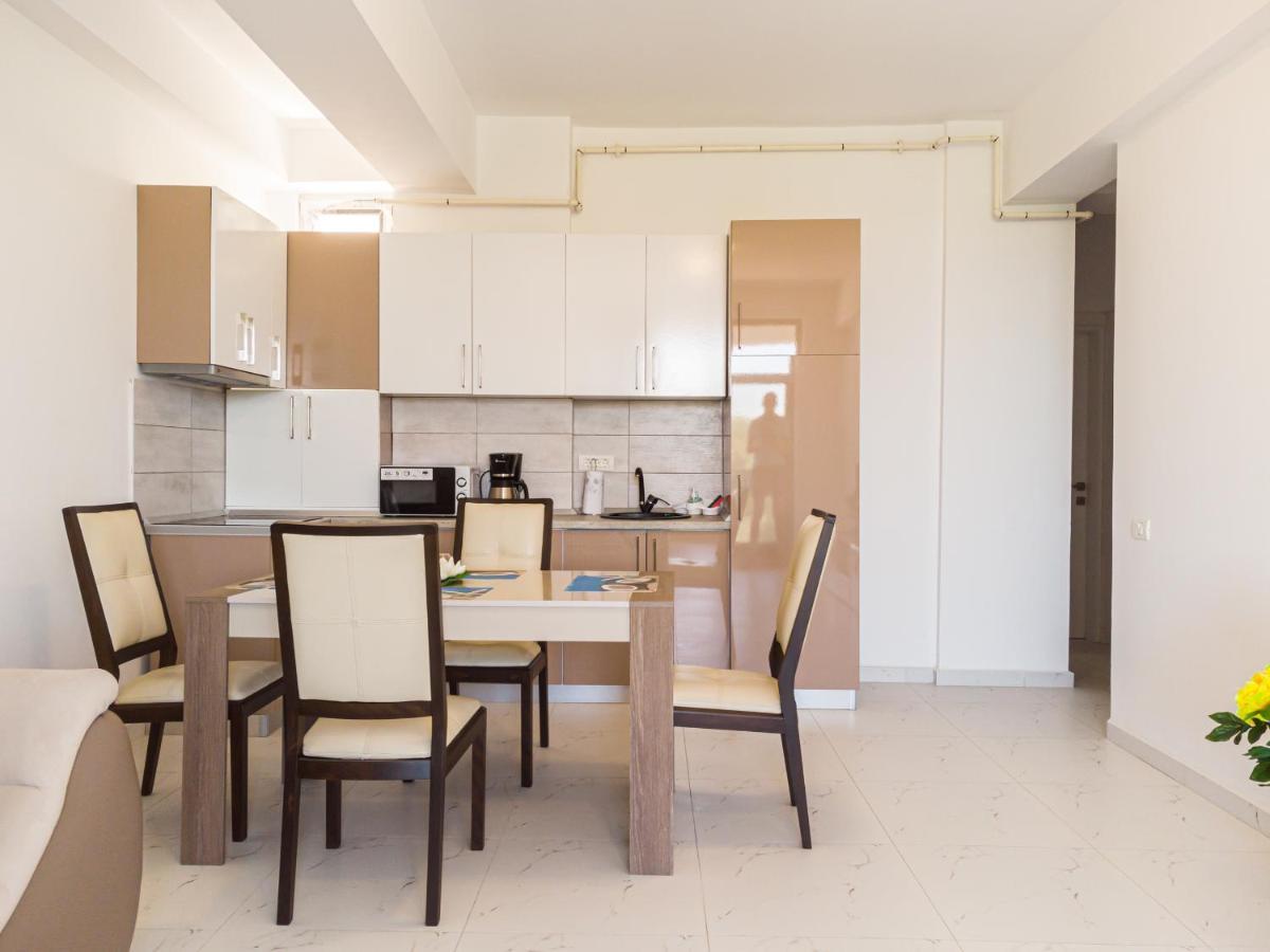B&P Apartments Promenada ナボダリ エクステリア 写真